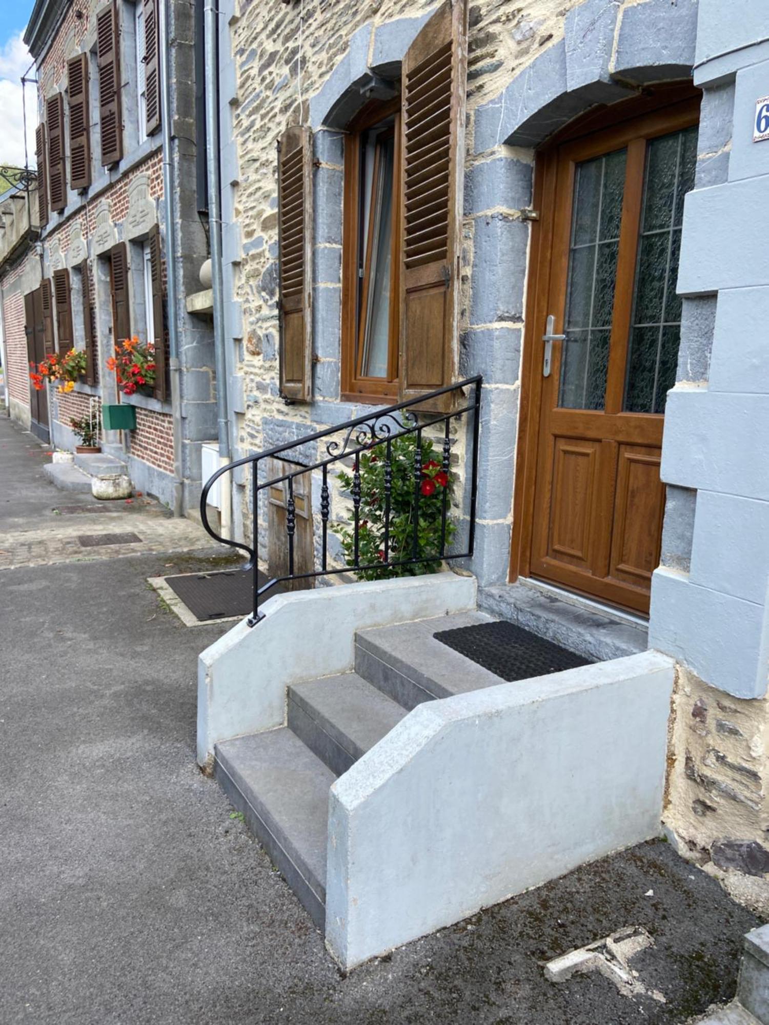 Gite Le Carmel Fumay エクステリア 写真